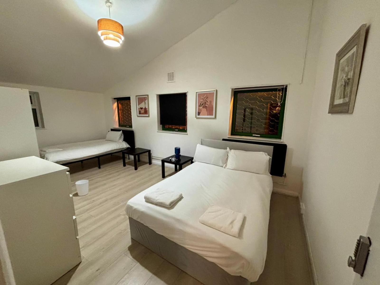 London E2 Rooms Exterior photo